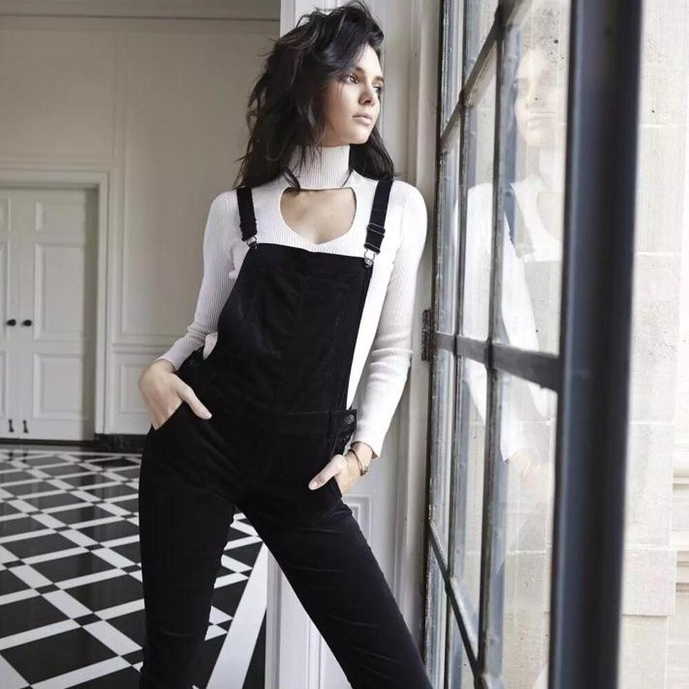 Kendall and kylie black jenners Pacsun
